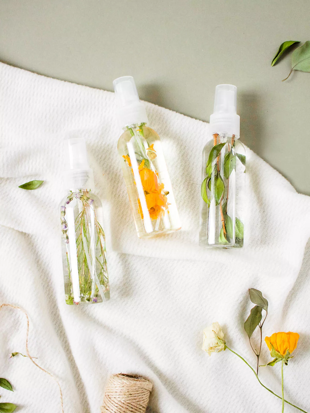 Make a Fabric Spray That Removes Pet Odors